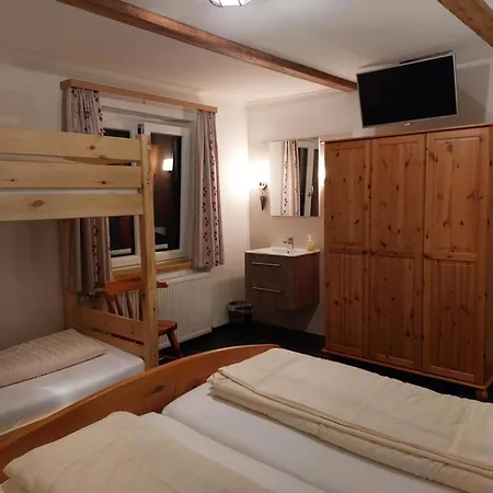 Apartment Aineck In *